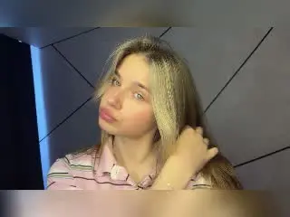 Xlovecam Free Porn Cam of JennyOsmun
