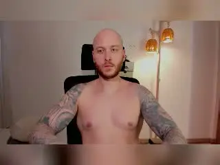 Xlovecam Sex Cam of AdamMeyer