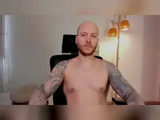 Xlovecam Free Porn Cam of AdamMeyer