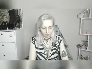 Xlovecam Sex Chat of VelvetTanne