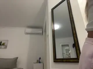 Xlovecam Live Porn of SandraSwweet