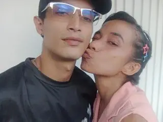 Xlovecam Private Sex Chat of AlejoyMaria