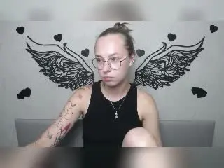 Xlovecam Live Sex Cam of SteshaGlass