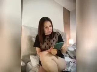 Xlovecam Sex Chat of AdelaShery