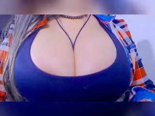 Xlovecam Private Sex Chat of MissGilliSquirty