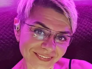 Xlovecam Adult Webcams of FentaziMelody