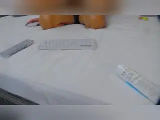 Xlovecam Live Sex Cam of PeachMuse