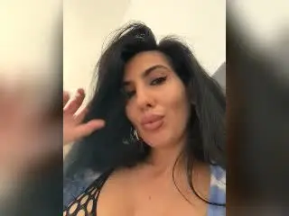 Xlovecam Adult Webcams of BrunetteBabe69