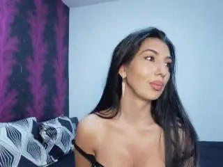 Xlovecam Adult Video Chat of BrunetteBabe69