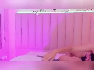 Xlovecam Live Sex Cam of SecretLoversVIP