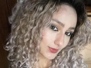 Xlovecam Free Porn Cam of FloraSaenz