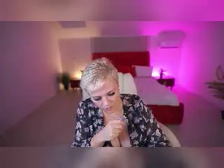 Xlovecam Watch Live Sex Cams of CrystalVibe