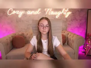 Xlovecam Live Porn of ArrinaWair