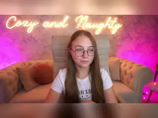 Xlovecam Private Sex Chat of ArrinaWair