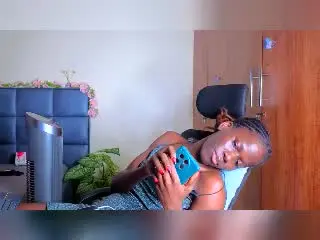 Xlovecam Adult Video Chat of KharlaQueen
