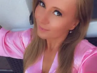 Xlovecam Best live sex cam show of LaMadrina