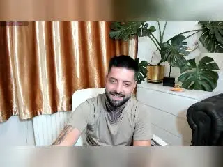 Xlovecam Adult Webcams of TommyDum