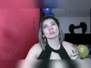 Xlovecam Live Porn of BrendaDollX