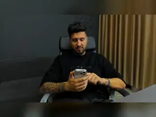 Xlovecam Private Sex Chat of LoganStroud