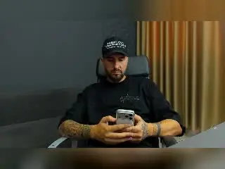 Xlovecam Live Porn of LoganStroud