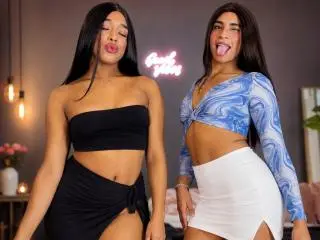Xlovecam Adult Webcam of TheVelverGirls