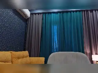 Xlovecam Free Live Porn of PlumHaze