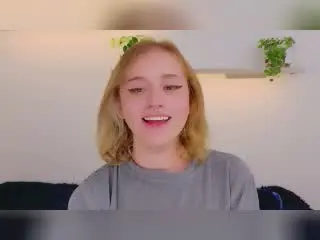 Xlovecam Watch Live Sex Cams of SeraphinneX