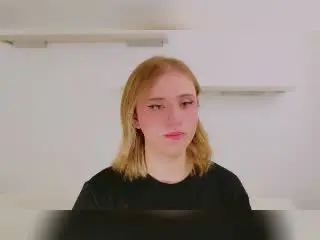 Xlovecam Free Live Porn of SeraphinneX