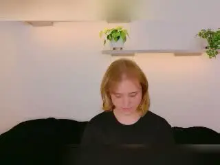 Xlovecam Free Live Porn of SeraphinneX