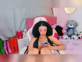 Xlovecam Sex Cam of TanedraCollins