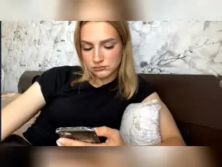 Xlovecam Live Sex of DeanaGramlich
