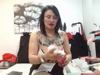 Xlovecam Live Sex Cam of DonnaJones