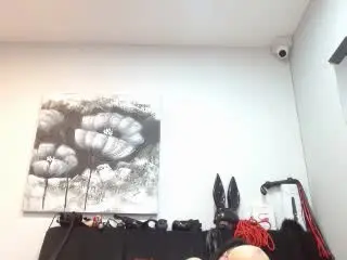 Xlovecam Live Sex Cam of DonnaJones