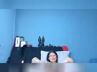 Xlovecam Free Live Porn of DonnaJones