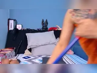 Xlovecam Live Sex Cam of DonnaJones