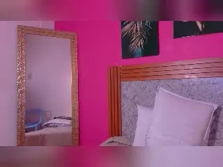 Xlovecam Live Porn of Kinkyandsavage