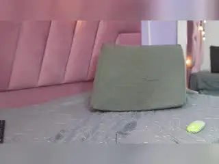 Xlovecam Sex Cam of Kinkyandsavage