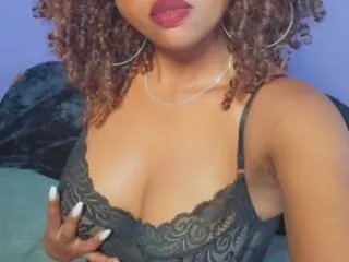 Xlovecam Watch Live Sex Cams of ChristinneLov