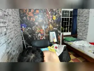 Xlovecam Free Live Porn of JayOrange