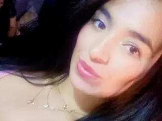 Xlovecam Adult Webcams of HeraDiosa