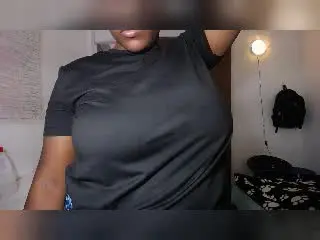 Xlovecam Watch Live Sex Cams of MacarenaBoobs