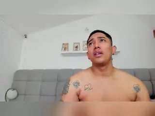 Xlovecam Free Porn Cam of EroticXSins