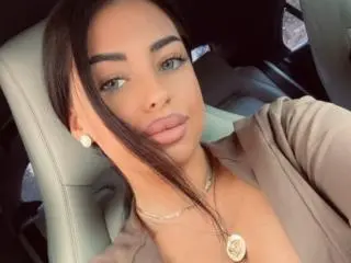 Xlovecam Free Live Porn of OlyviaDelight