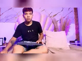 Xlovecam Best live sex cam show of MiaHero