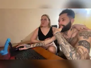 Xlovecam Nude Webcam of MikeAndAnna