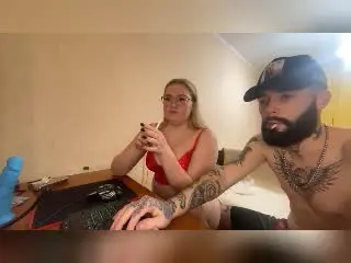 Xlovecam Live Porn of MikeAndAnna