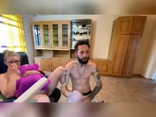Xlovecam Nude Webcam of MikeAndAnna