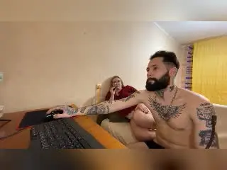 Xlovecam Private Sex Chat of MikeAndAnna