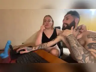 Xlovecam Nude Webcam of MikeAndAnna