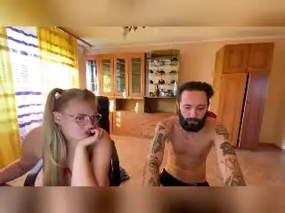 Xlovecam Sex Chat of MikeAndAnna